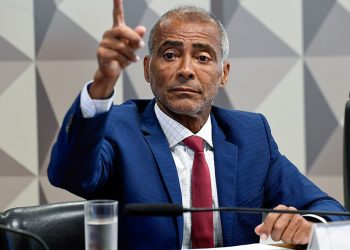 Romário recusa apoiar impeachment de Moraes e vira alvo nas redes